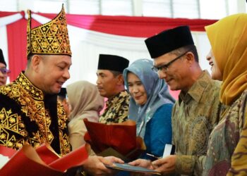 PTPN VI Serahkan Penghargaan Jubelium 2022 di Hari Kemerdekaan