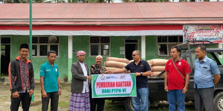 Peduli Pendidikan, PTPN VI  Bantu Ponpes dan MTs