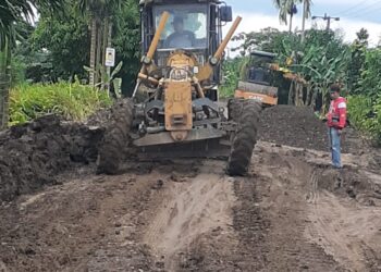 Awal Tahun, PTPN VI Bantu Perbaikan Jalan