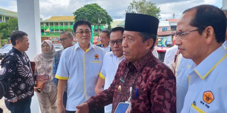 Wagub Abdullah Sani Hadiri Pelantikan Pengurus IKA FEB UNJA