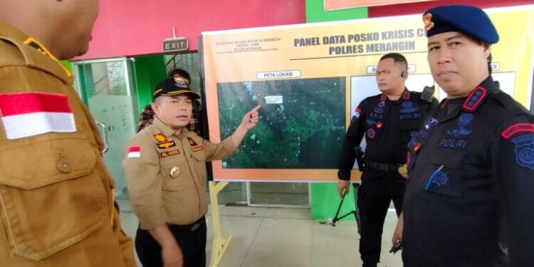 Al Haris Pantau Tim Evakuasi Kapolda Jambi Baik Darat Maupun Udara dari Posko Bangko