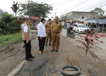 Komisi III DPRD Tinjau Jalan Buluran di Kota Jambi yang Rusak