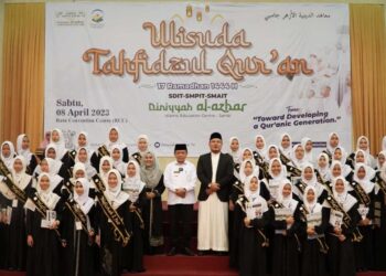 Muliakan Para Penghafal Al Qur’an, Gubernur Al Haris Berikan Apresiasi Umroh Gratis Kepada Orang Tua Haafizh