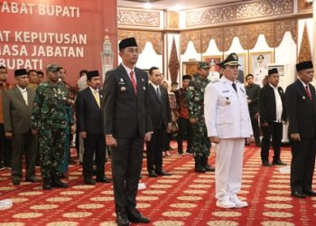 Gubernur Al Haris Lantik Pj Bupati Sarolangun, Pj Bupati Tebo dan Muaro Jambi Diperpanjang