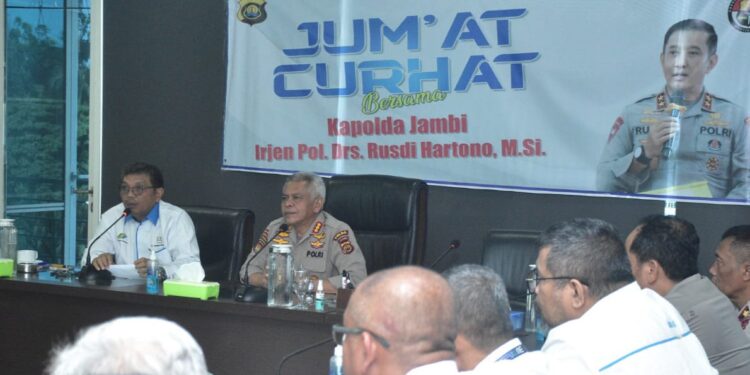Polda Jambi terus rutin melaksanakan program Jum’at Curhat guna mendengarkan kritikan dan aspirasi masyarakat secara langsung