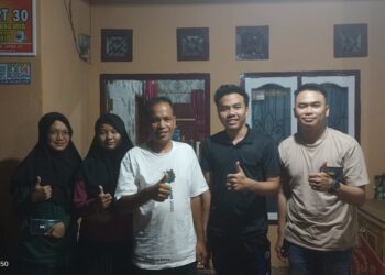 Ketua RT. 30 Bakung Jaya dan Pengurus Pemuda