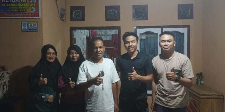 Ketua RT. 30 Bakung Jaya dan Pengurus Pemuda