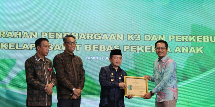 Gubernur Al Haris : Pemerintah Dan Perusahaan Berkomitmen Perkebunan Kelapa Sawit Bebas Pekerja Anak
