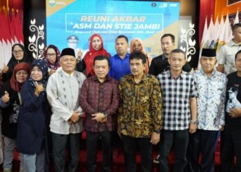 Hadiri Reuni Akbar ASM STIE Jambi, Al Haris Harap Dirikan Sekolah Pariwisata