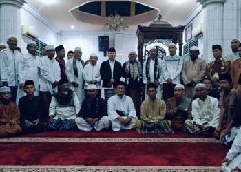 Zulkifli Hasan Bersama Al Haris Subuh Berjamaah di Masjid Jami Assa’adah Kota Jambi: Ajak Ciptakan Pemilu Aman dan Damai