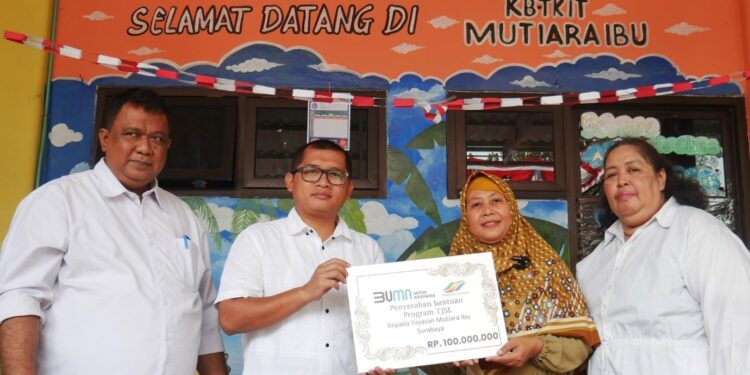 Melalui PTPN XI, Holding Perkebunan Salurkan Bantuan 100 Juta Ke Yayasan Mutiara Ibu