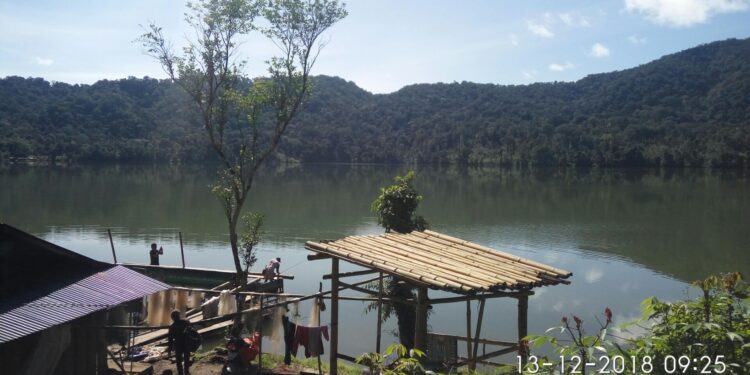 Danau Depati Empat Menakjubkan