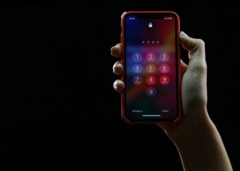 7 Tanda Peringatan Bahwa iPhone Anda Sedang Dimata-matai