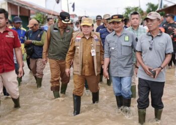 Turun ke Kerinci dan Sungaipenuh, Al Haris Pantau Kondisi Warga Terdampak Banjir dan Longsor