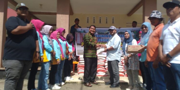PTPN IV Regional 4, Bantu Korban Banjir PLK  