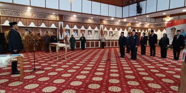Sekda Sudirman Lantik 11 Pejabat Eselon II dan III Pemprov Jambi. Berikut Nama-namanya