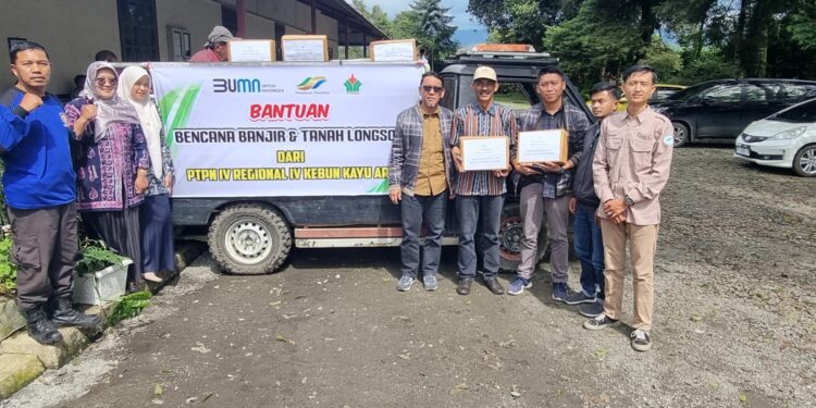 PTPN IV Regional 4, Bantu 300 Paket Sembako di Kerinci