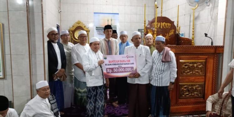 Al Haris Safari Subuh di Sekernan, Serahkan Bantuan Masjid dan Santunan Anak Yatim