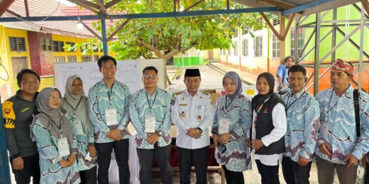 Pantau Situasi Pemilu, Gubernur Al Haris Pantau TPS di Beberapa Kabupaten