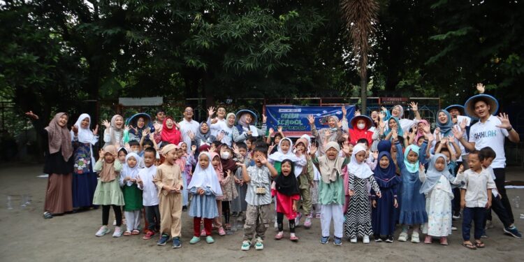 Bulan penuh berkah, Aksi Berbagi BUMN Muda PT LPP Agro Nusantara dalam “Green School”