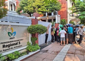 Ramadan Berbagi: Organisasi Kerohanian Islam PTPN I Regional 5 Bagikan Ratusan Takjil Gratis