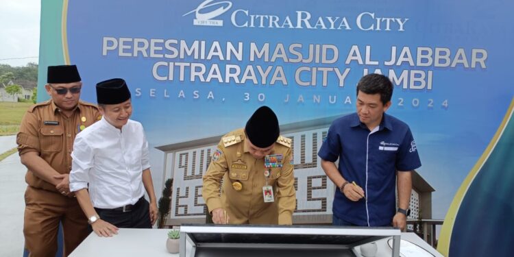 Gubernur Al Haris Resmikan Masjid Al Jabbar Citraraya City Jambi