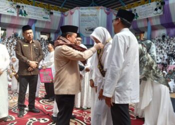 Muliakan Penghafal Qur’an, Al Haris Berikan Hadiah Umroh Tahfiz 30 Juz Qur’an dan Guru SIT Nurul Ilmi Jambi