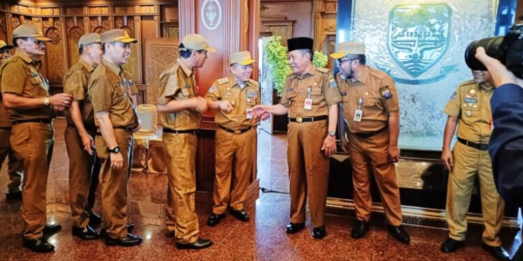 Hari Pertama Masuk Kerja, Gubernur Al Haris Gelar Halal Bihalal dengan Pegawai Pemprov Jambi