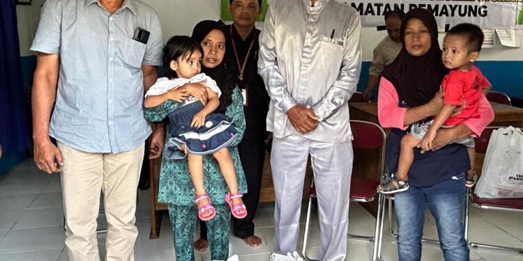 Regional 4 Jadi Ayah Asuh Anak Stunting Pemayung