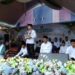 Gubernur Al Haris Hadir di Tengah Ribuan Warga Kuamang Kuning. Hadiahi 2 Jamaah IMKK Umroh Gratis