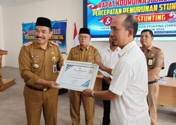 Percepat Penurunan Stunting, Bupati Beri PTPN IV Regional 4 Penghargaan