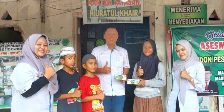 Kebun Rimsa PTPN IV Regional 4 Bantu Sembako Dua Panti Asuhan 