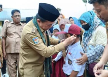 Dumisake Pendidikan Gubernur Al Haris Menyentuh Orang-orang yang Membutuhkan