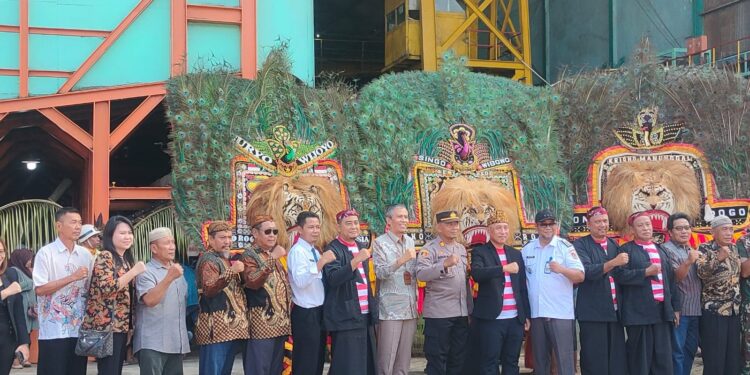 Petik Tebu Manten dan Selamatan Buka Giling SGN PG Semboro, Simbol Harmonisasi PG dengan Petani Tebu