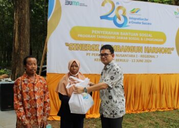HUT Ke-28, PTPN Group Bagikan 10 Ribu Paket Sembako