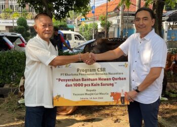 Corporate Social Responsibility Program : PT KPBN Salurkan Hewan Qurban dan 1000 Pcs Kain Sarung