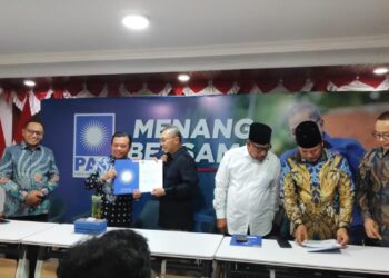 Dapatkan Dukungan PAN: Haris-Sani Jadi Kandidat Pilgub Jambi Pertama yang Cukupi Syarat Mendaftar di KPU