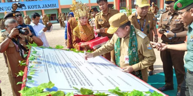 PPDB 2024: Al Haris Tegaskan PPDB Sesuai Aturan, tidak Ada Titip-titipan