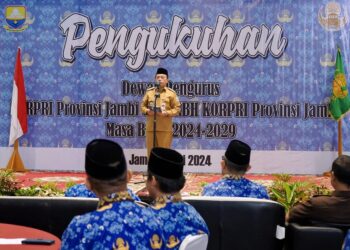 Pengukuhan DP KORPRI, Gubernur Al Haris: Kontribusi KORPRI Luar Biasa Bagi Pegawai Negeri