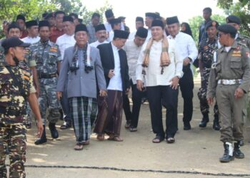 Hadiri Haflah Akhirussanah Ponpes Salaful Muhajirin Singkut, Abdullah Sani Sampaikan Tiga Amalan Jariyah