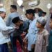 Safari Subuh di Masjid Baitul Mukhlisin Paal Merah, Al Haris Berikan Sembako dan Santuni Anak Yatim