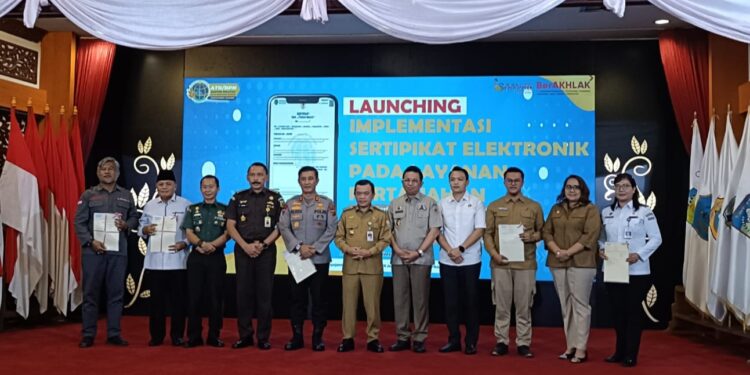 Gubernur Al Haris Launching Implementasi Sertifikat Elektronik BPN 4 Daerah Ini
