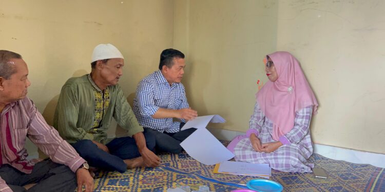 Kunjungi Kediaman Pensiunan Guru TK Viral Diminta Kembalikan Gaji Rp 75 Juta, Al Haris: Saya Jamin Ini Semua Clear