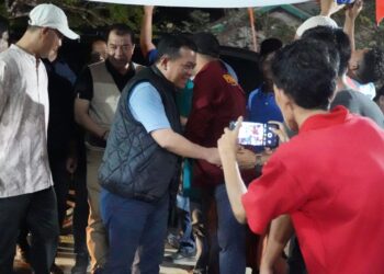 Gubernur Al Haris Tutup Turnamen Volly Ball Setinjau Mania