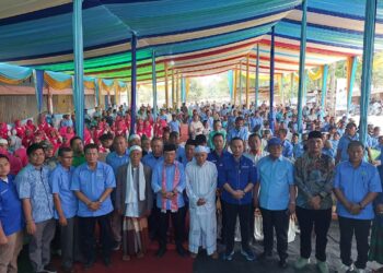 Sarolangun Kabupaten Pertama Pelantikan Tim Pemenangan Haris-Sani, Turut Dihadiri Cabup dan Cawabup