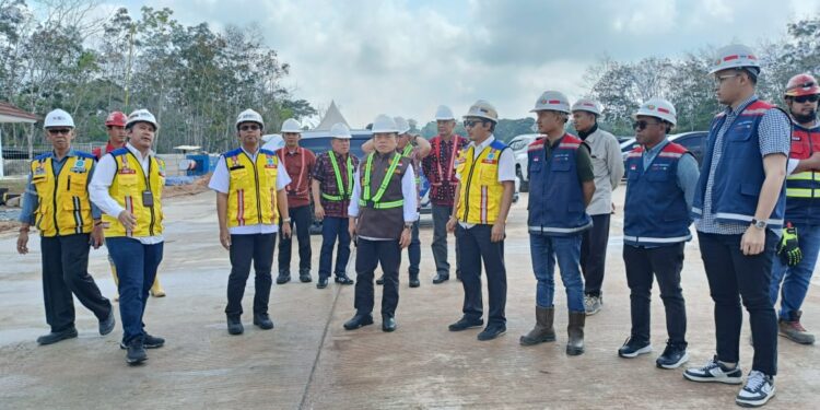 Gubernur Al Haris Pantau Pembangunan Tol Baleno, Progres Pekerjaan 92,5 Persen