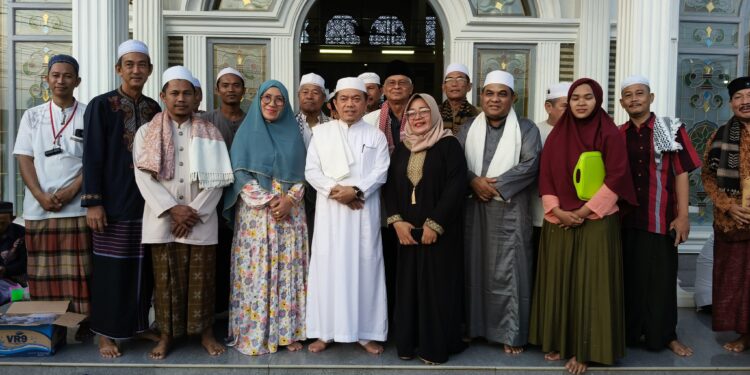 Gubernur Jambi Al Haris Safari Subuh di Masjid Asy Syuhada Simpang Rimbo