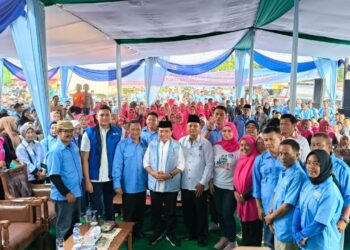 Pakai Baju Tim Haris-Sani, Fadhil Arief dan Hafiz Fattah Hadiri Pelantikan Tim Haris-Sani Batanghari 