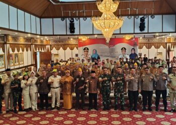 Hadir di Tengah Keluarga Besar Veteran Jambi, Al Haris Berikan Mobil Operasional