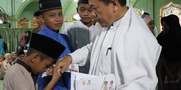 Safari Subuh di Masjid Baitusalam Kungkai, Al Haris Santuni Anak Yatim dan Dhuafa